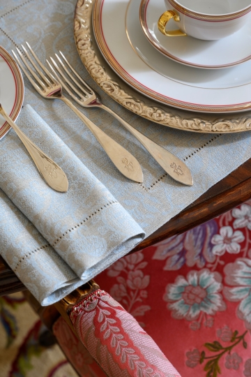 Pałac Prezydencki Krakowskie Przedmieście, Sala Jadalna, projekt dekoracji stołu, projekt tapicerki meblowej, projekt wnętrz pałacowych, projektowanie wnętrz historycznych, Projektowanie wnętrz muzealnych, Projektowanie wnętrz klasycznych,