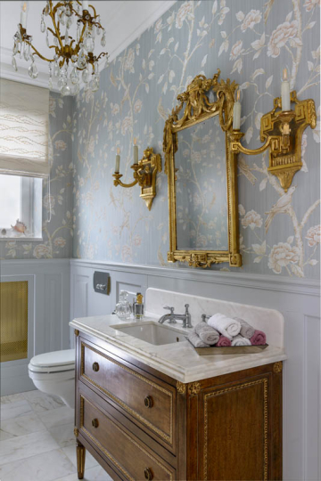 Łazienka w stylu klasycznym, meble łazienkowe na zamówienie, projektowanie łazienek w stylu klasycznym, stylowa łazienka, , blat marmurowy do łazienki, żyrandol kryształowy, projektowanie wnętrz ponadczasowych