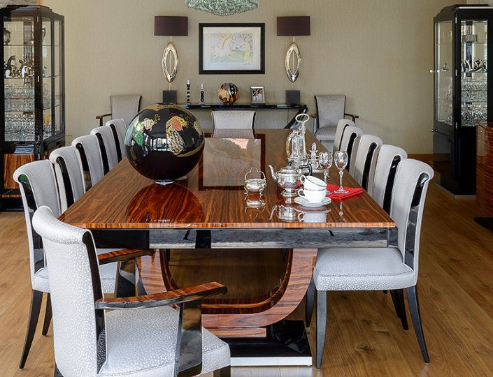 Stół i krzesła w jadalni w stylu ART DECO, Projekt wnętrza KANACH INTERIORS