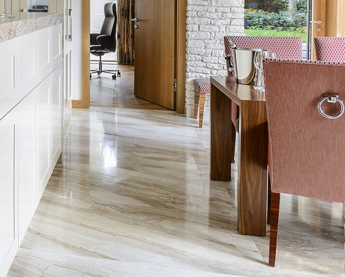 Podłogi i okładziny