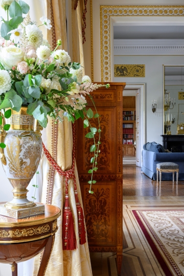 Pałac Prezydencki Krakowskie Przedmieście, Gabinet Prezydenta Rzeczypospolitej Polskiej, Projekt dywanu, Projekt dekoracji okiennych, Projektowanie wnętrz pałacowych, Projektowanie wnętrz historycznych, Projektowanie wnętrz muzealnych, Projektowanie wnętrz klasycznych ,