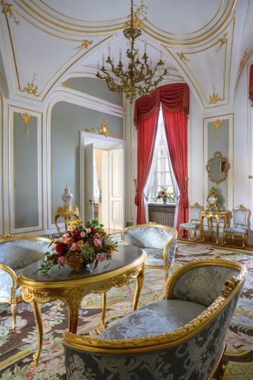 Pałac Prezydencki Krakowskie Przedmieście, Sala Rococo, Projekt tapicerki meblowej, projekt dekoracji okiennych, projekt wnętrz pałacowych, projektowanie wnętrz historycznych, Projektowanie wnętrz muzealnych, Projektowanie wnętrz klasycznych,