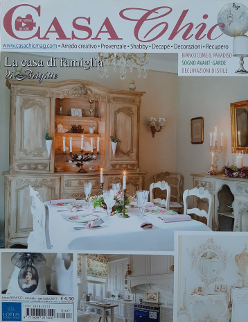 Okładka magazynu wnętrzarskiego Casa Chic z artykułem pt. DECLINAISONS DE STYLE opowiadającym o projekcie wnętrz apartamentu w Warszawie zrealizowanym przez pracownię specjalizującą się we wnętrzach klasycznych i stylowych KANACH INTERIORS 