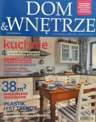 Okładka magazynu Dom i wnętrze z artykułem o domu w Złotokłosie projektowanego przez KANACH INTERIORS 